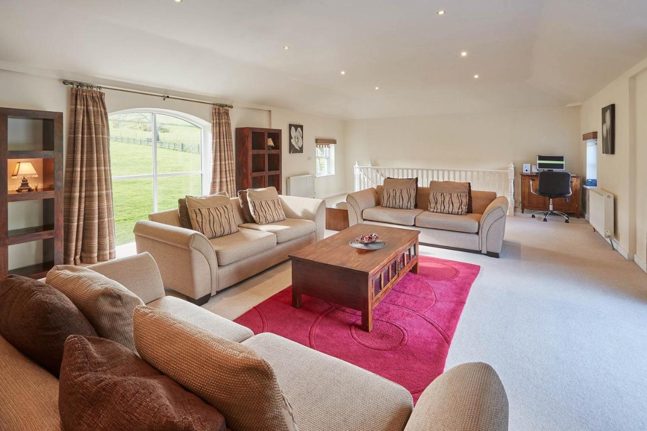 Host & Stay - Folkton Cottages Scarborough Eksteriør billede
