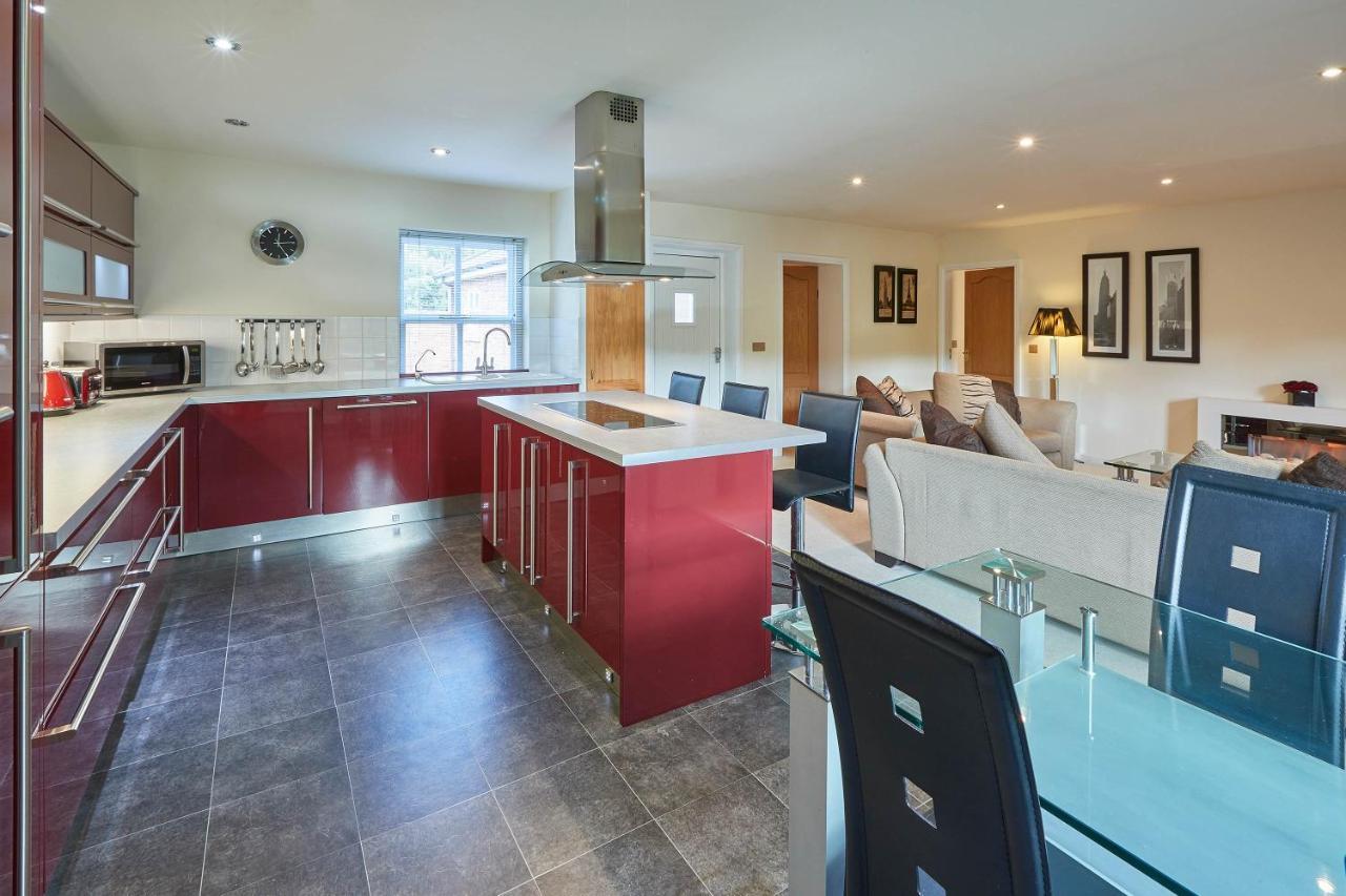Host & Stay - Folkton Cottages Scarborough Eksteriør billede