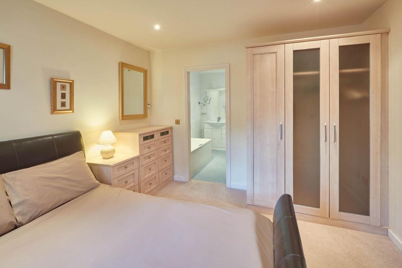 Host & Stay - Folkton Cottages Scarborough Eksteriør billede