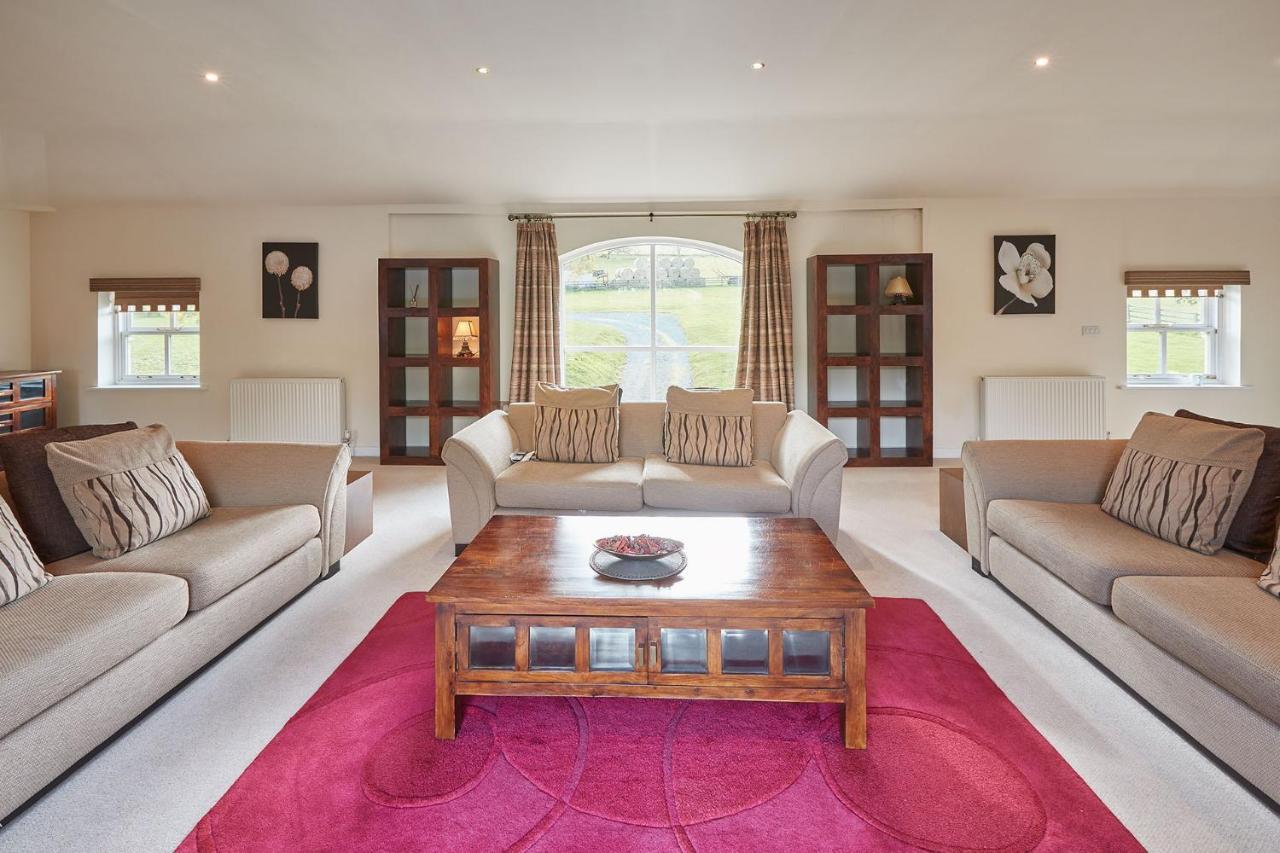 Host & Stay - Folkton Cottages Scarborough Eksteriør billede
